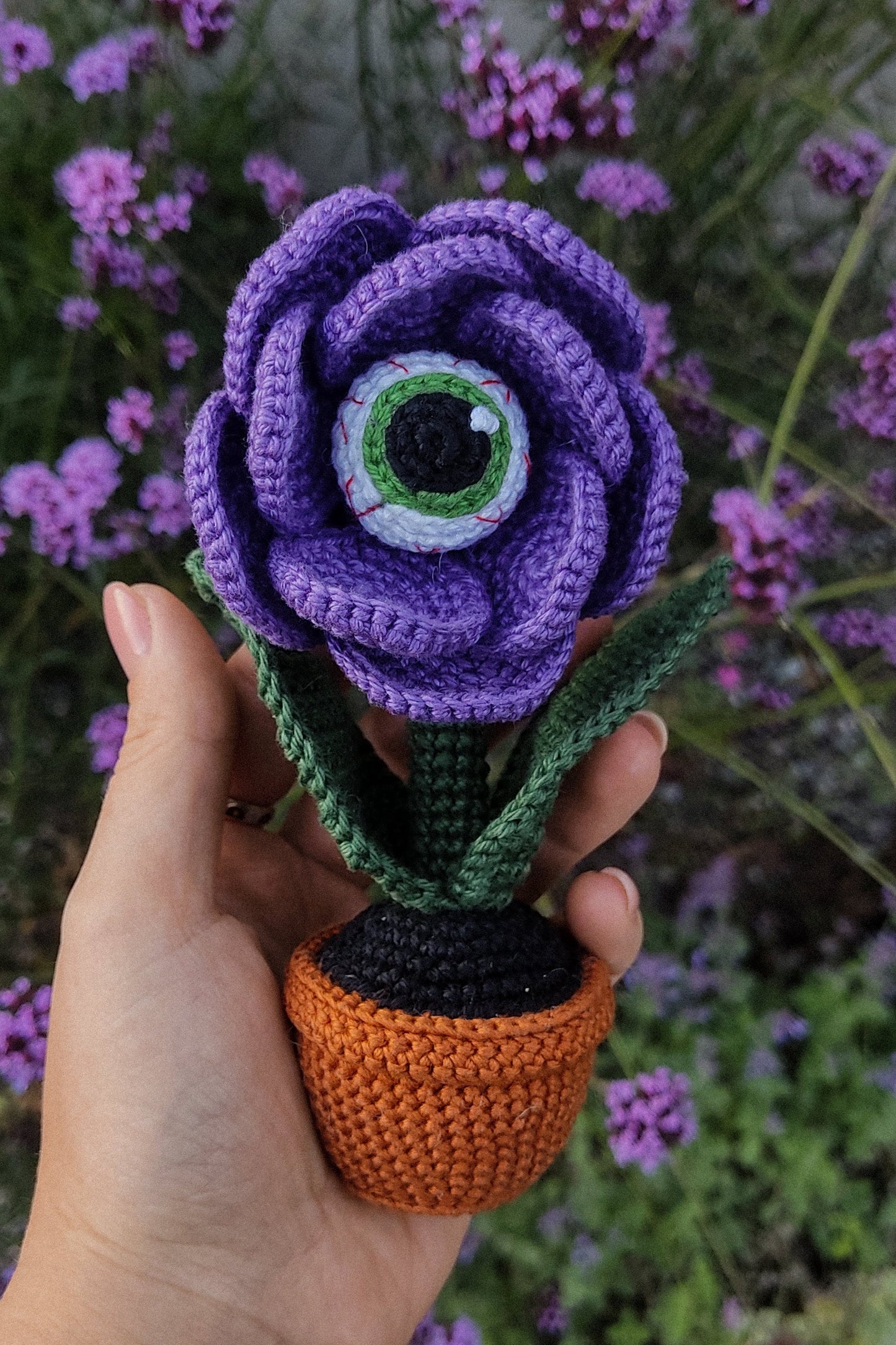 Eye Rose Pattern Crochet Flower
