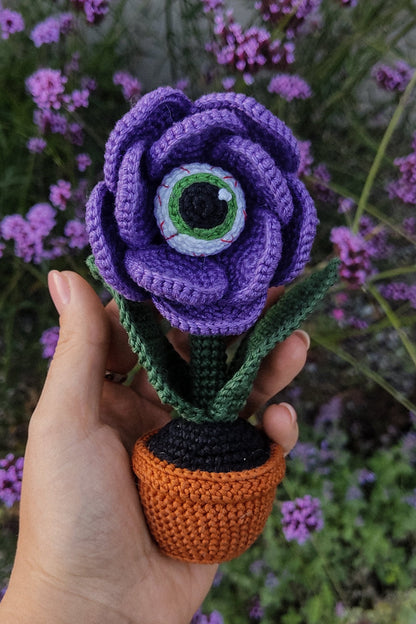 Eye Rose Pattern Crochet Flower