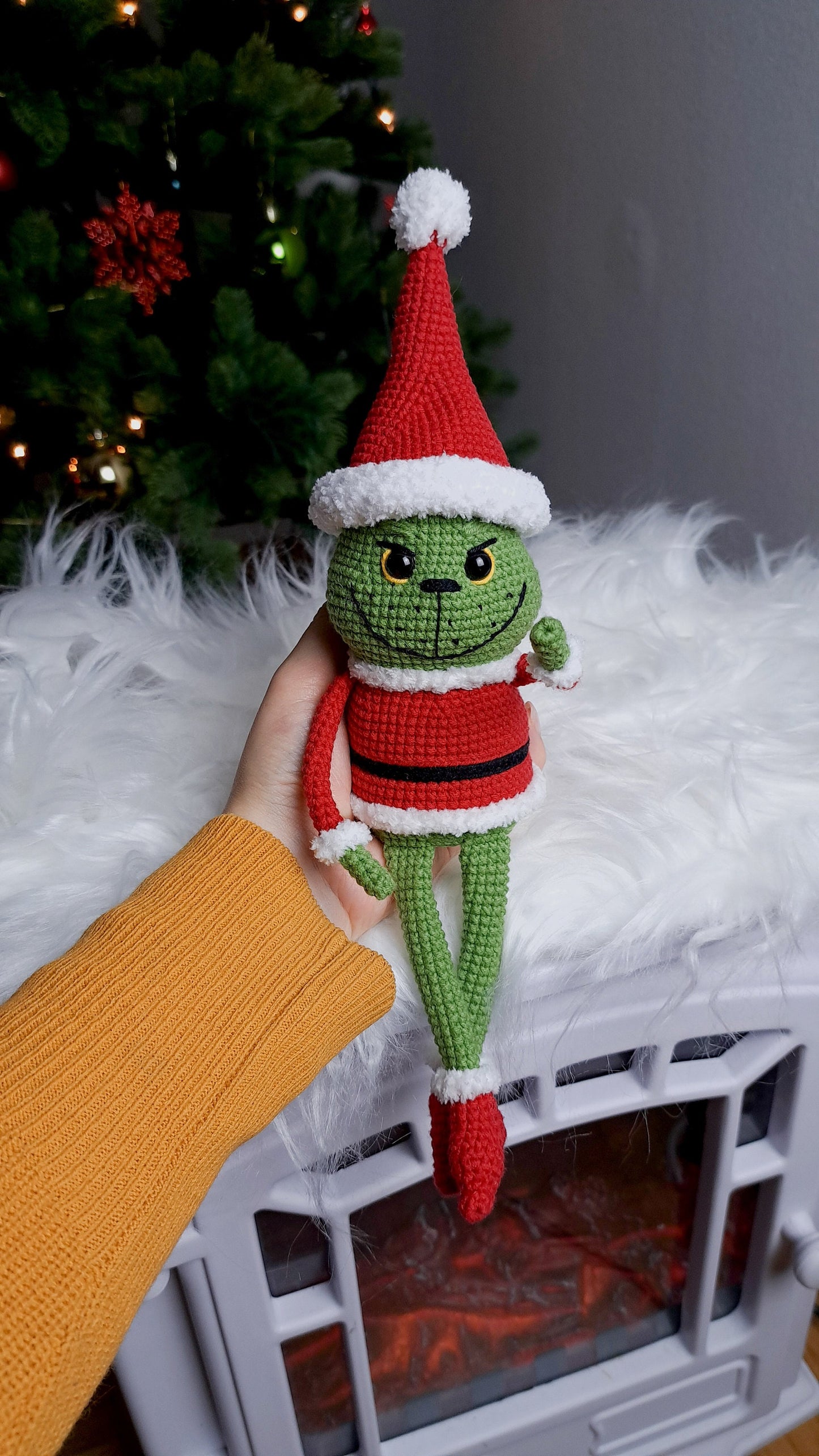 Grinch in Santa Costume Crochet Pattern