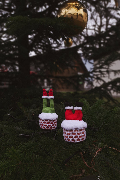 Santa and Grinch in Chimney Crochet Pattern Set 2 in 1