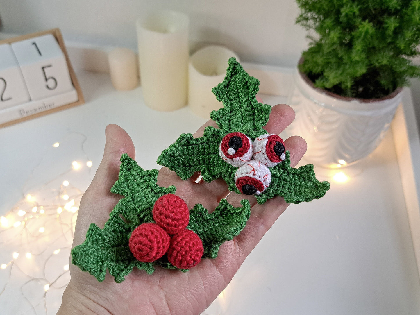 Christmas Holly Crochet Pattern