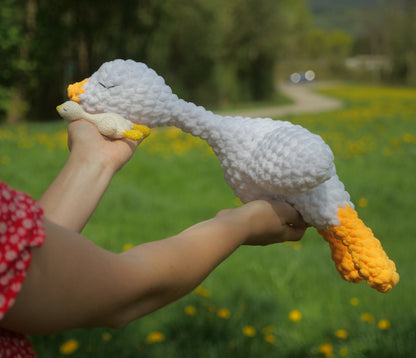 No-Sew Goose Crochet Pattern