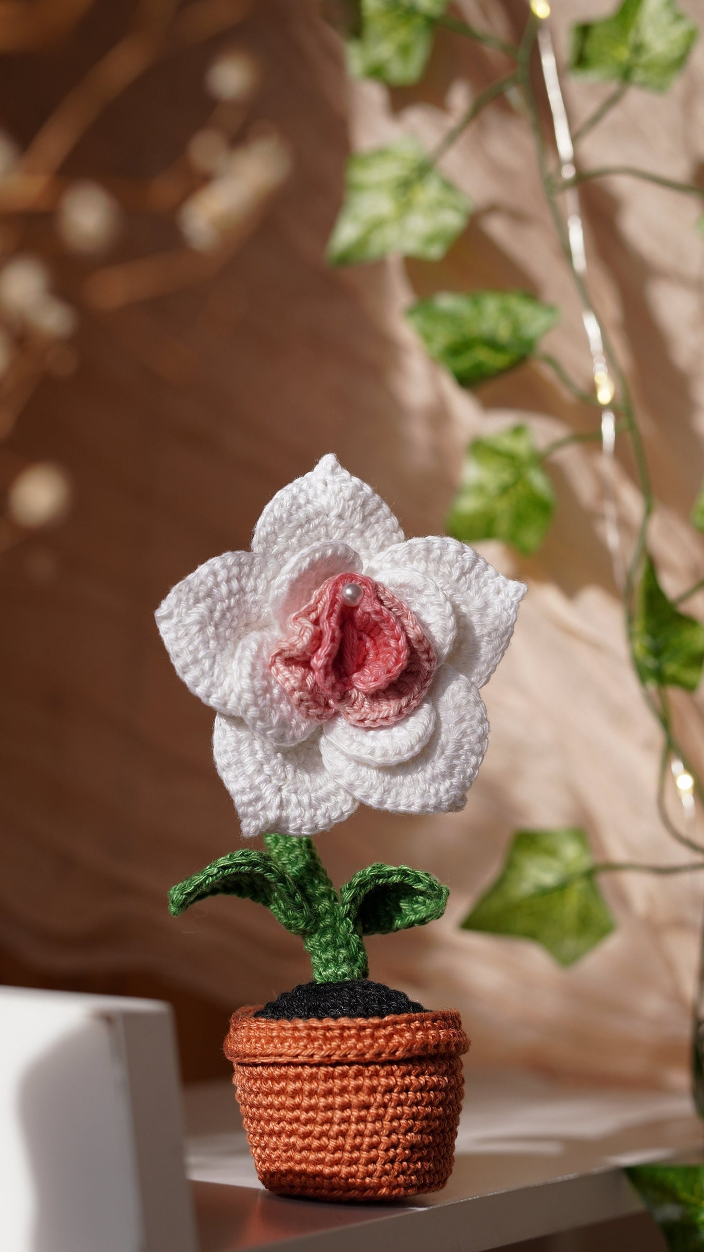 Flower of Life, Labia rose in a pot Crochet Pattern=