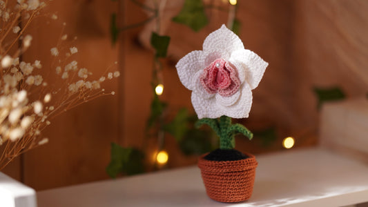 Flower of Life, Labia rose in a pot Crochet Pattern=