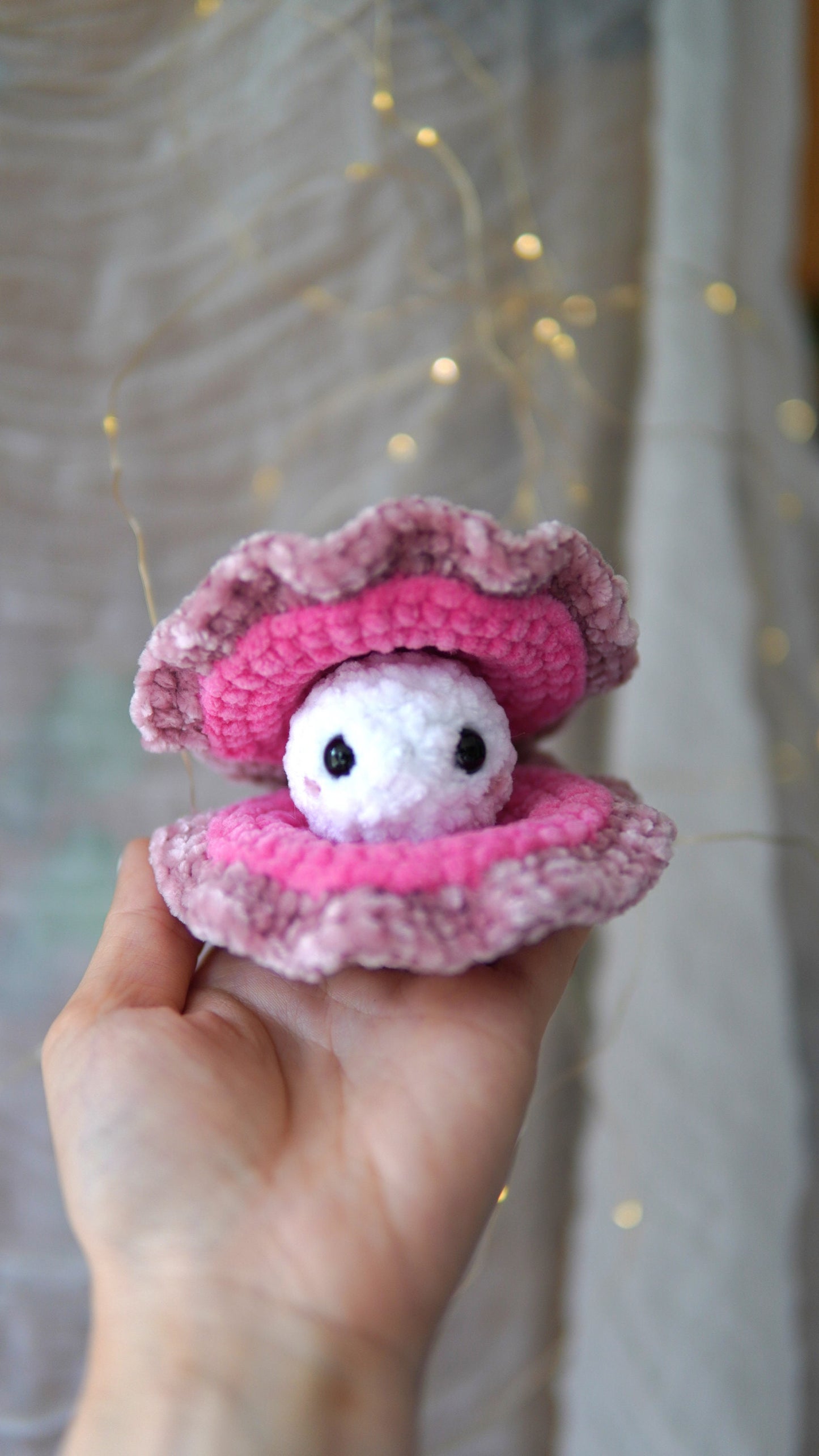 Plush Oyster No-Sew Crochet Pattern Set 2 in 1