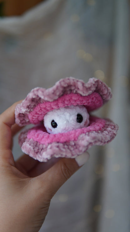 Plush Oyster No-Sew Crochet Pattern Set 2 in 1