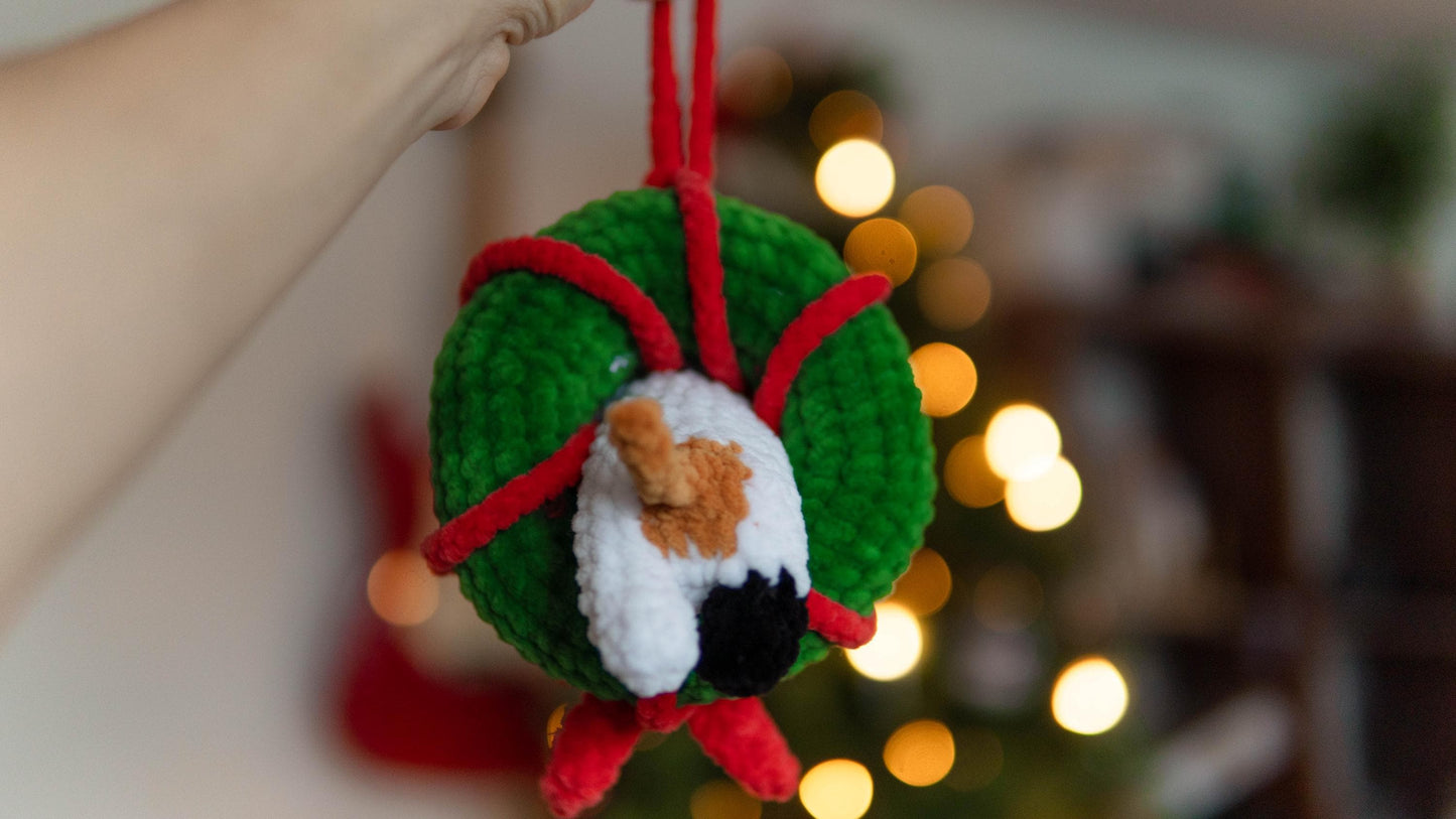 Cat in a Wreath Crochet Pattern