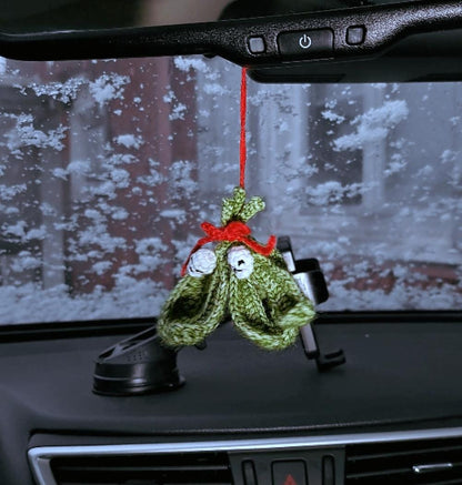 Mistletoe with Skulls Crochet Pattern