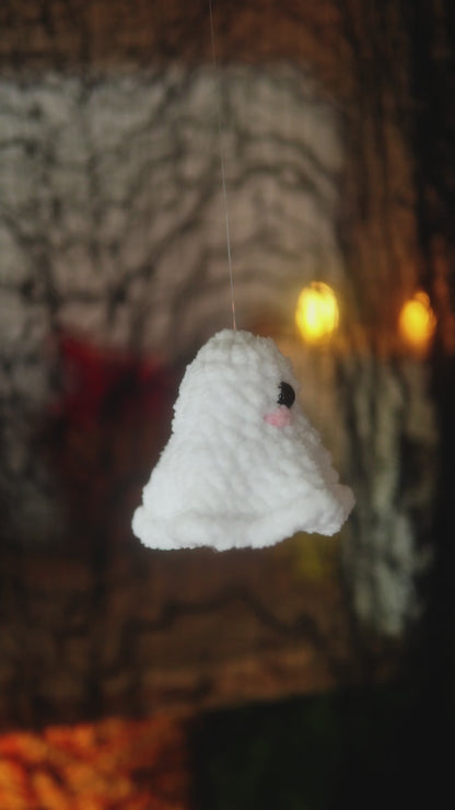 Tiny ghosty